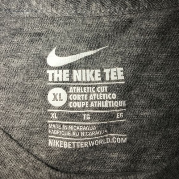 Nike - Picture 4 of 6